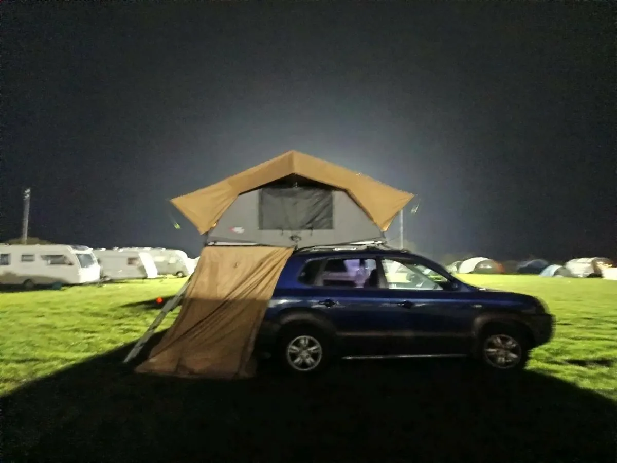 Frontrunner Roof Tent - Image 1
