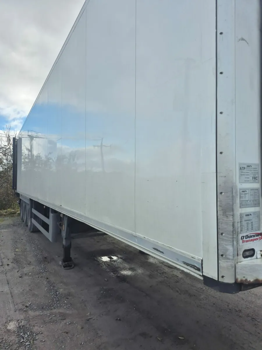 Schmitz Fridge trailer - Image 2