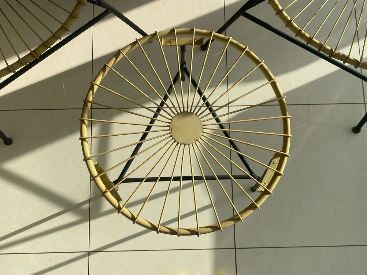 fridge freezer, washing machine ,  furniture - Image 4