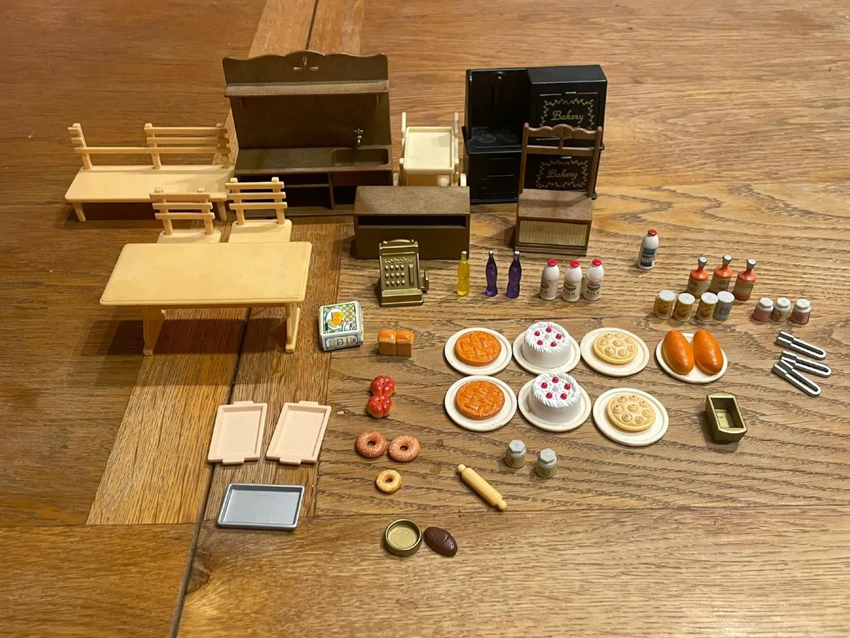 Sylvanians - Cottage, Bakery & Pizzeria Set - Image 4