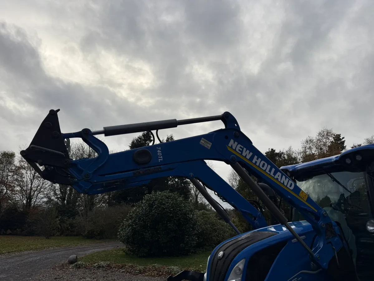 2021 New Holland T5.140 DCT FULL SPEC! €78950 - Image 4