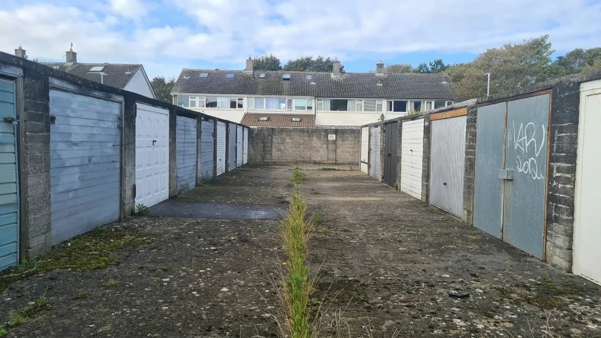 WANTED Garage to Buy in Dublin 13 - Image 2