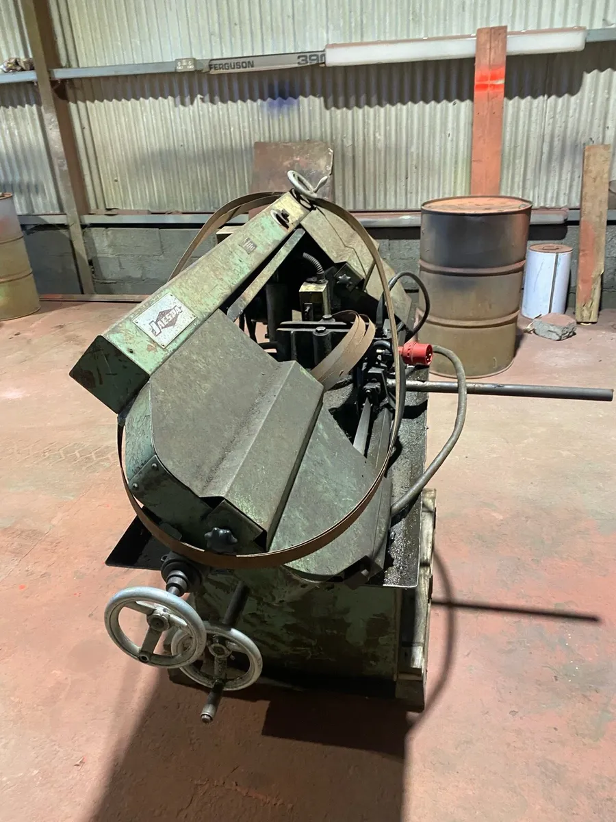 Band saw - Image 4