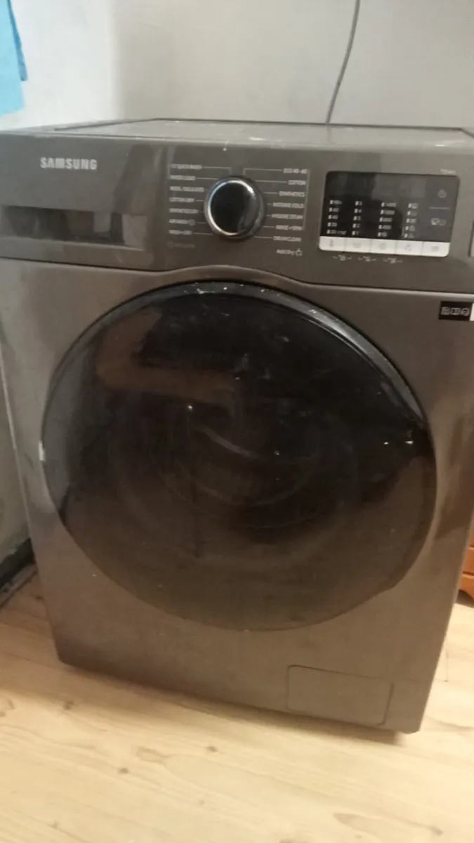 Display counter fridge excellent condition. - Image 4