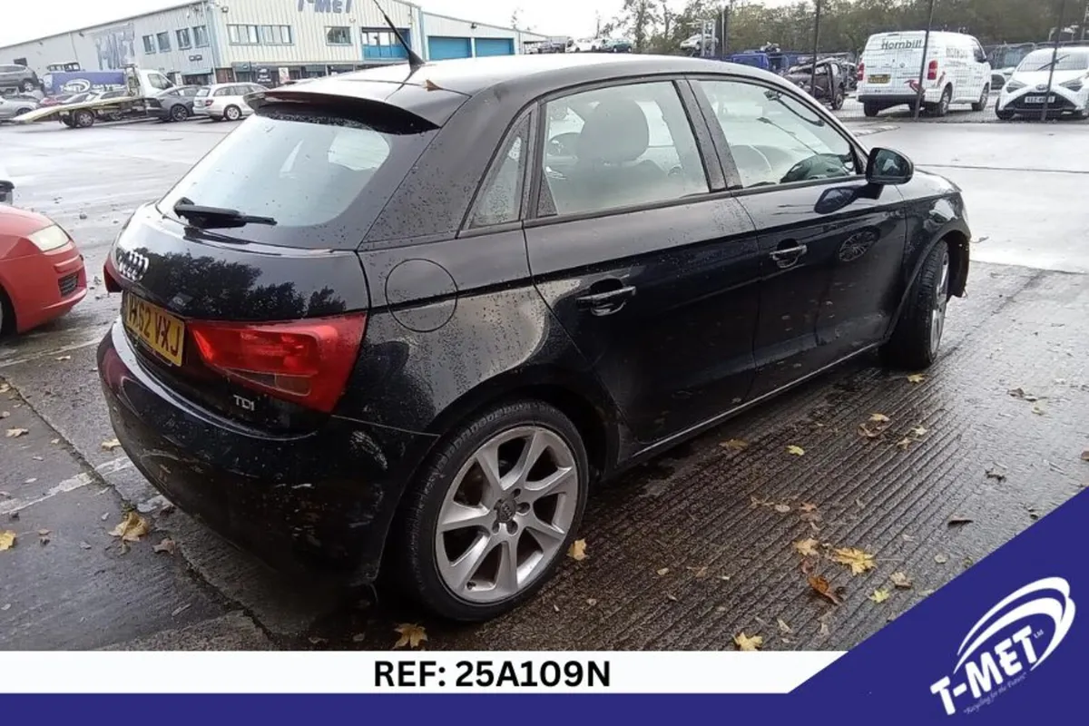 2012 AUDI A1 BREAKING FOR PARTS - Image 4