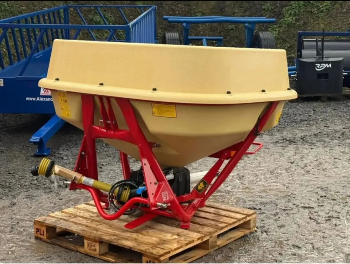 FERTILISER SPREADER VICON PS 1354 - Image 1