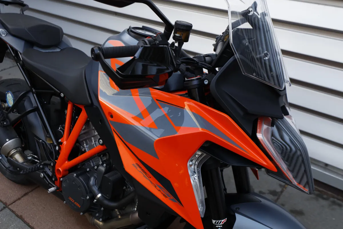 KTM 1290 SuperDuke GT - Image 3