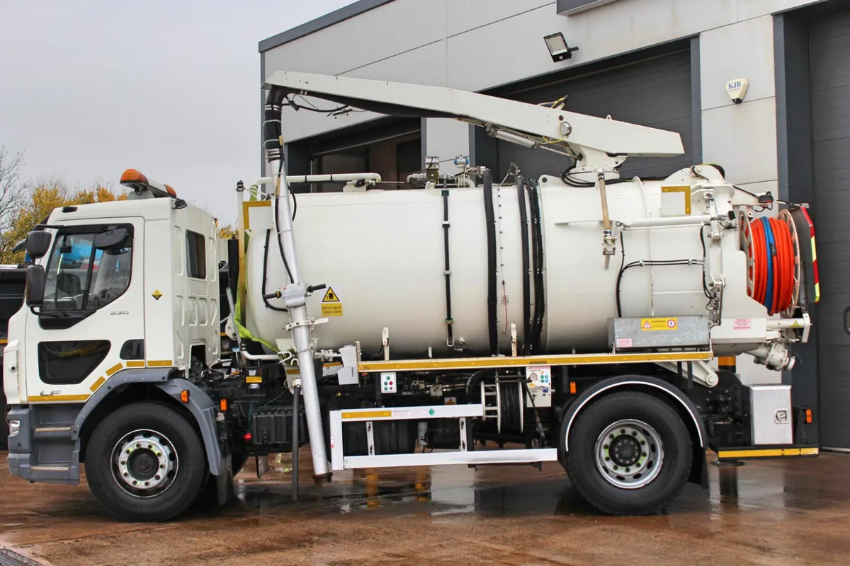 2020 (69) DAF LF 230 4X2 VACUUM TANKER (EURO 6) - Image 4