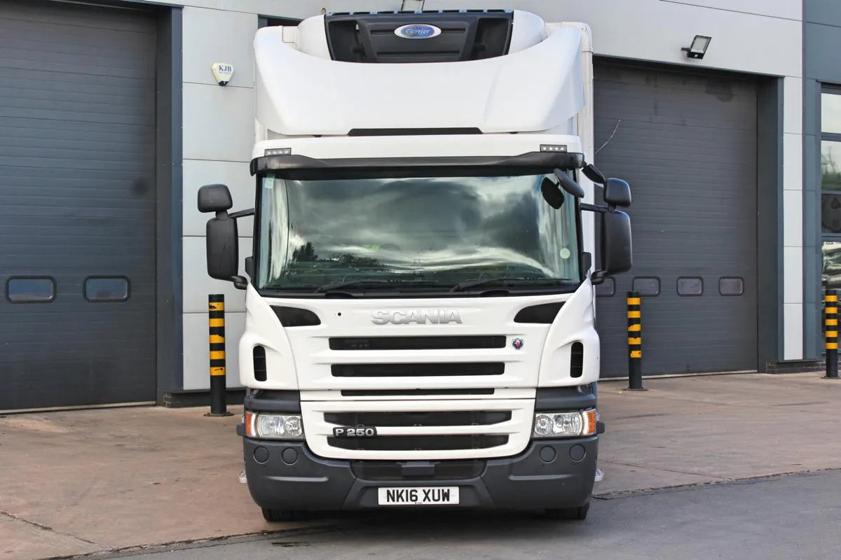 2016 (16) SCANIA P250 4X2 FRIDGE (EURO 6) - Image 3
