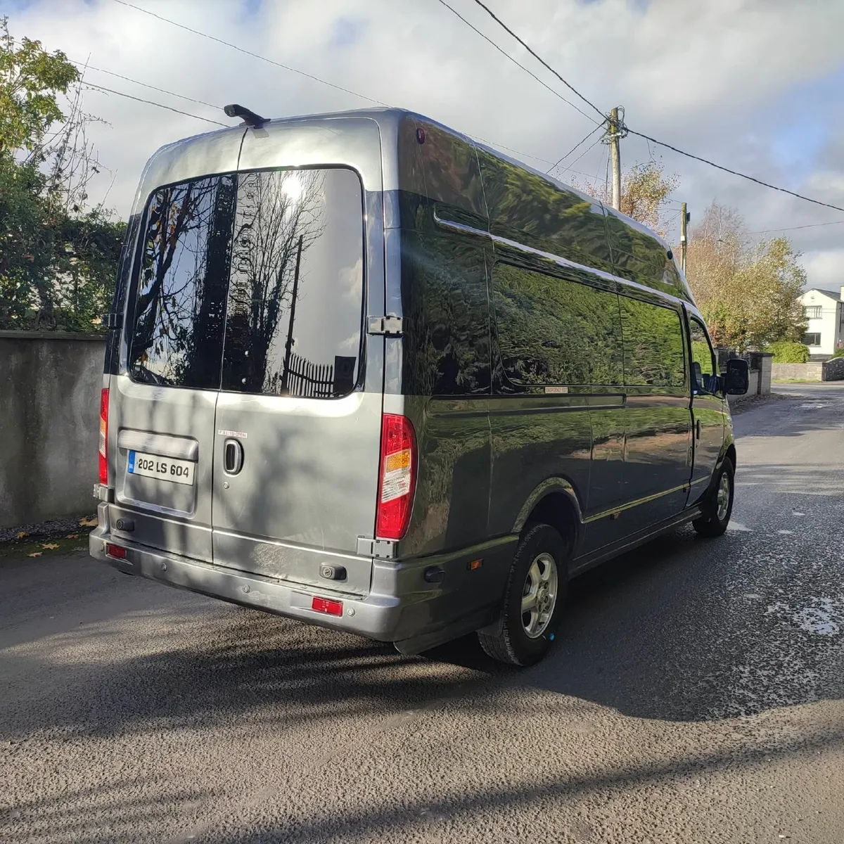 LDV V80 2020 Minibus (17 Seats, 16 Passengers) - Image 3