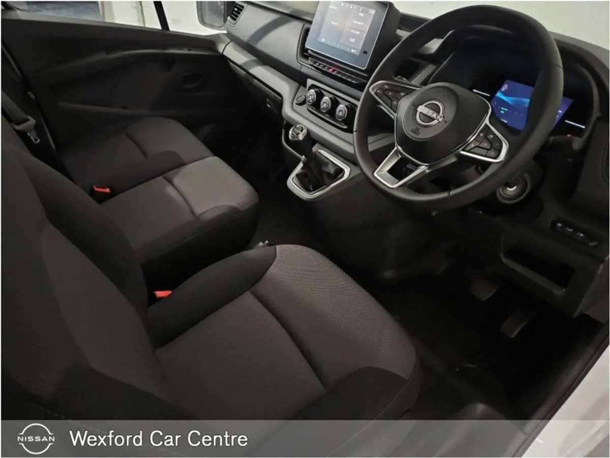 Nissan Primastar 150hp SV Premium  €32,798+ VAT) - Image 3