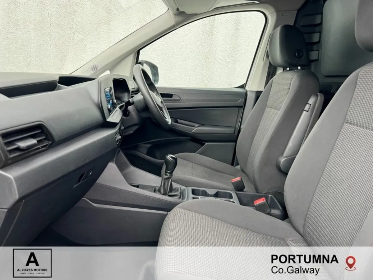 Volkswagen Caddy CARGO BUSINESS 2.0TDI 6SPEED 102B - Image 3