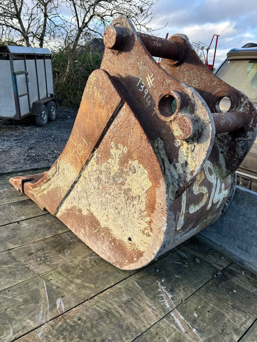 Digger bucket - Image 1