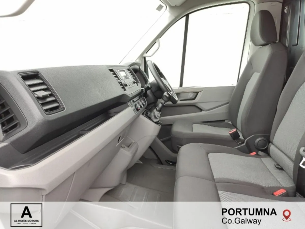 Volkswagen Crafter 30 MWB HR 2.0TDI 6SPEED 140BHP* - Image 2
