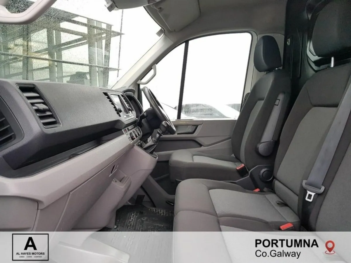 Volkswagen Crafter TRENDLINE PACK 35 MWB HR 2.0TDI - Image 3