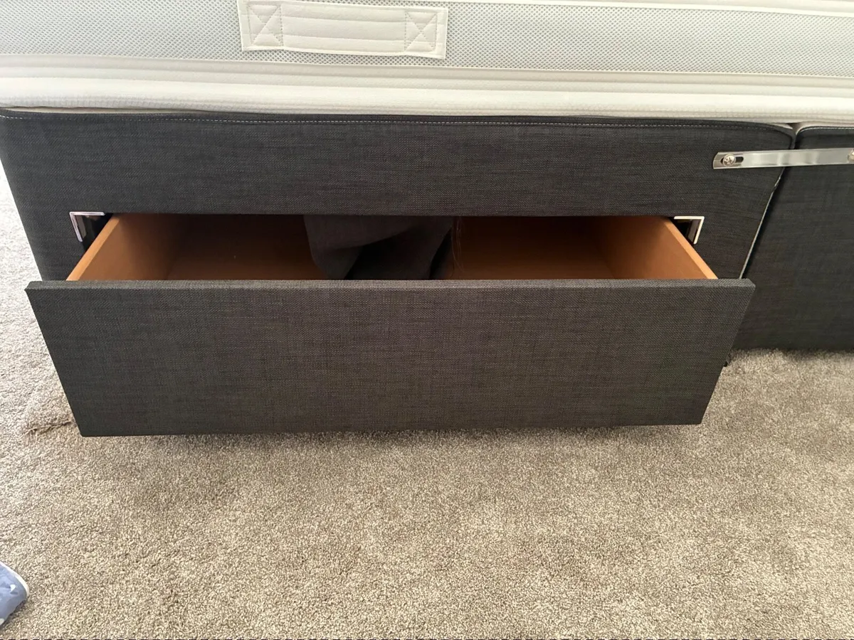 King sized bed (5 ft) - Image 2