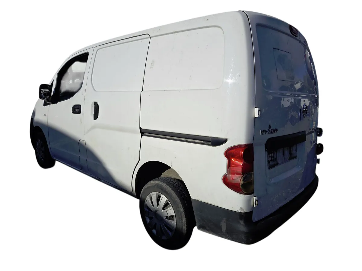 2016 NISSAN NV200 For Breaking/Dismantling - Image 4