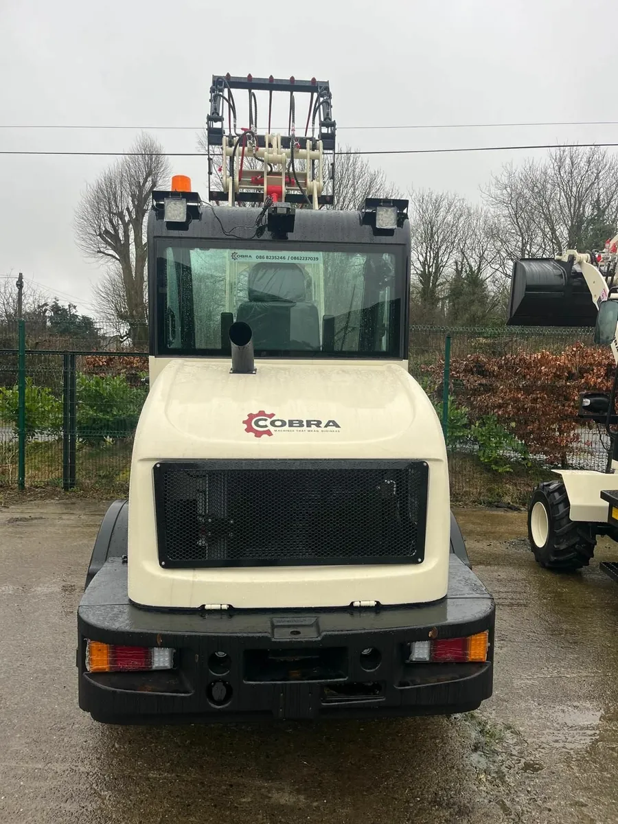 Loaders- L250, L180, L100 - Image 3