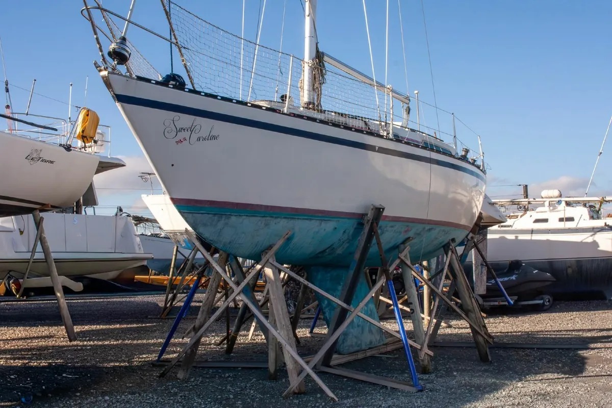 1979 Sadler 32 - Image 2