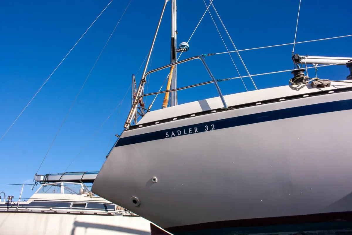 1979 Sadler 32 - Image 3