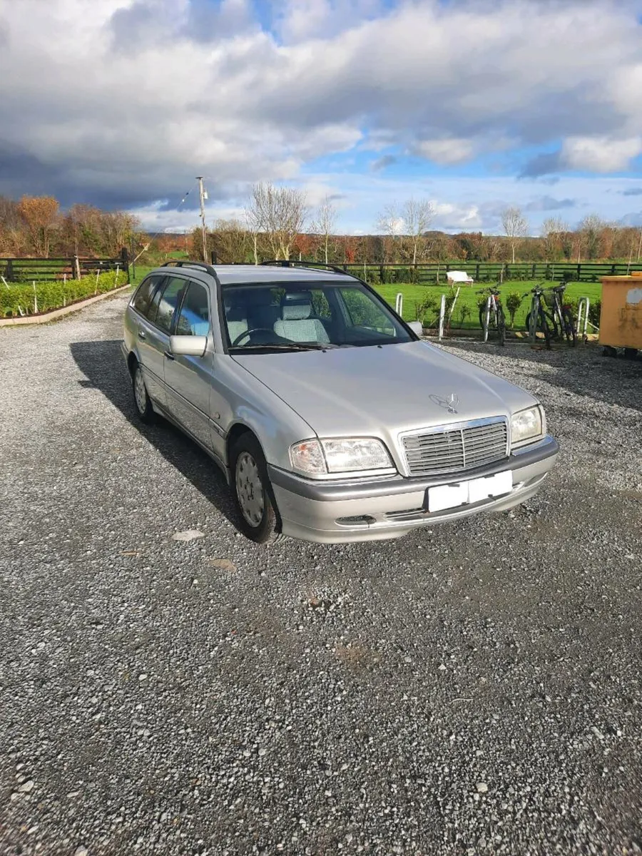 Mercedes C240 V6 W202 Estate - Image 3