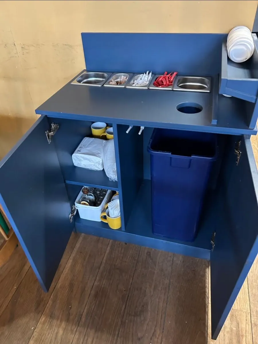 Cafe fittings - Image 1