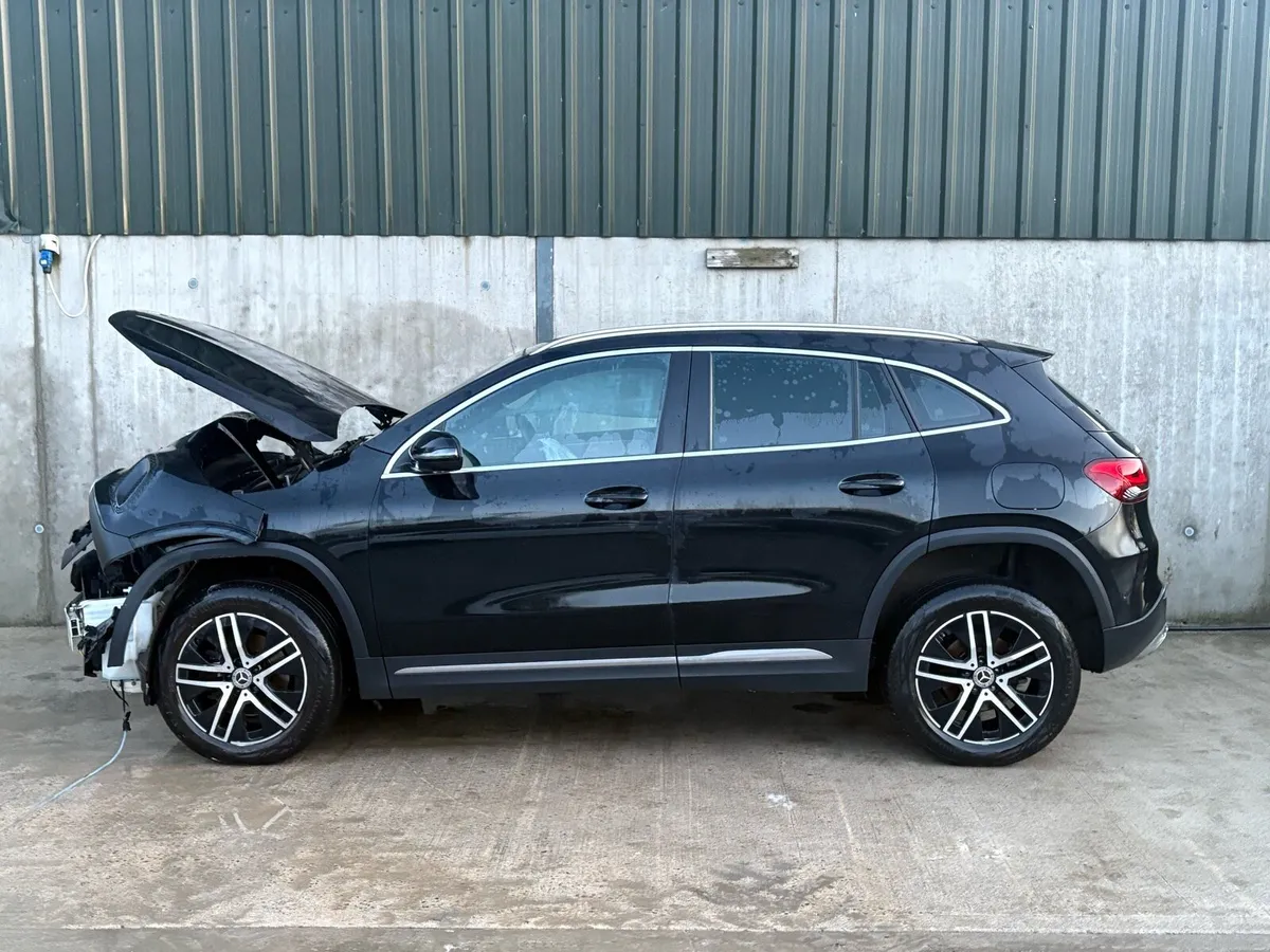 2023 Mercedes GLA for parts - Image 2