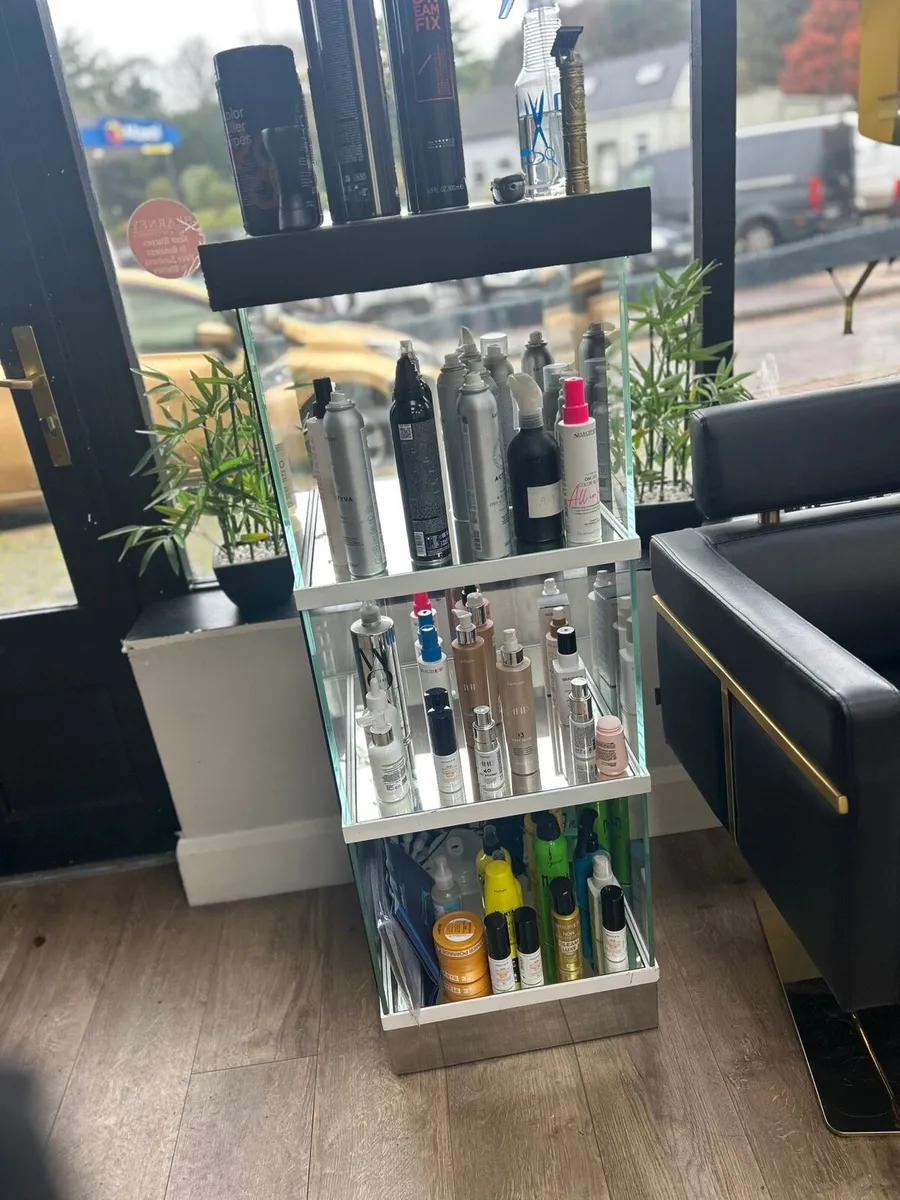 Salon furniture - Image 4