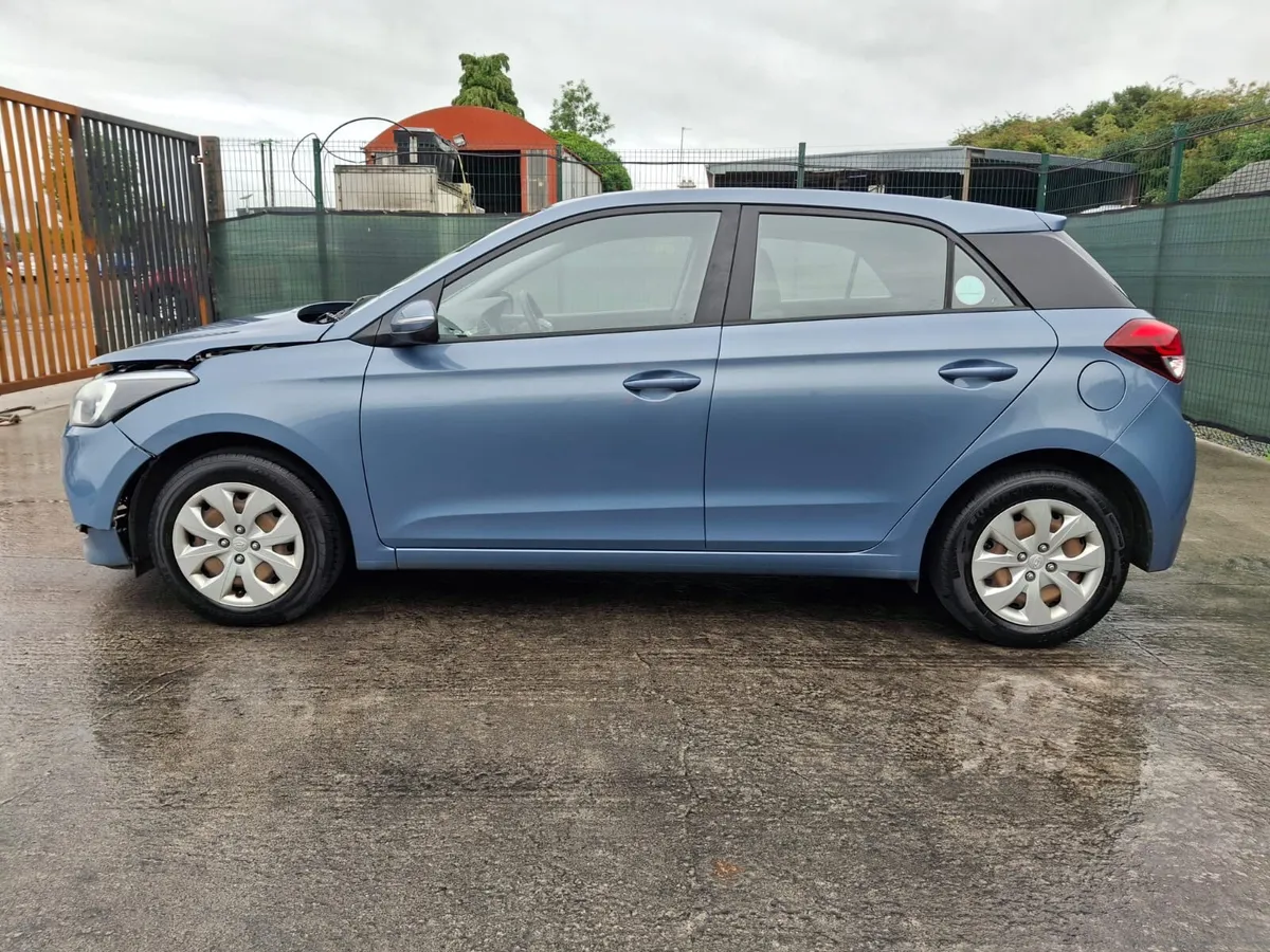 ?*2018 Hyundai i20 1.3 Petrol  Manual - Image 2