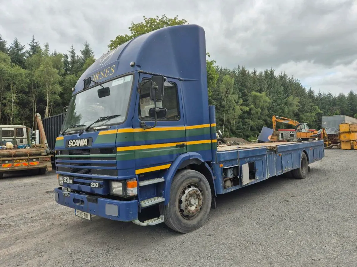 2 Scania 93m & volvo fl6 - Image 4