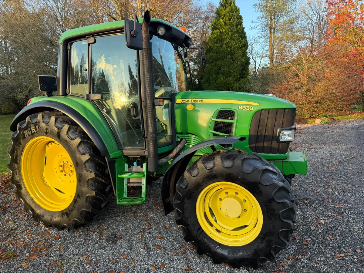 2010 John Deere 6330 P/Q 5200 hours!!! €37950 - Image 1
