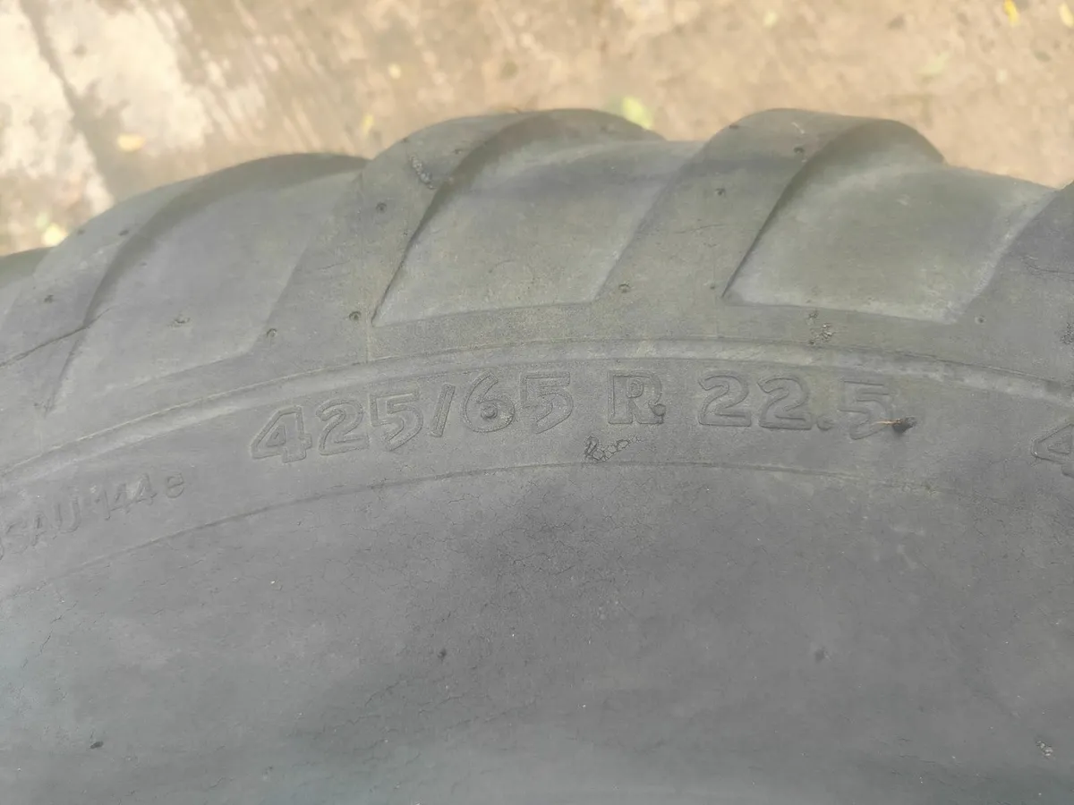 425/65r22.5 wheels - Image 2