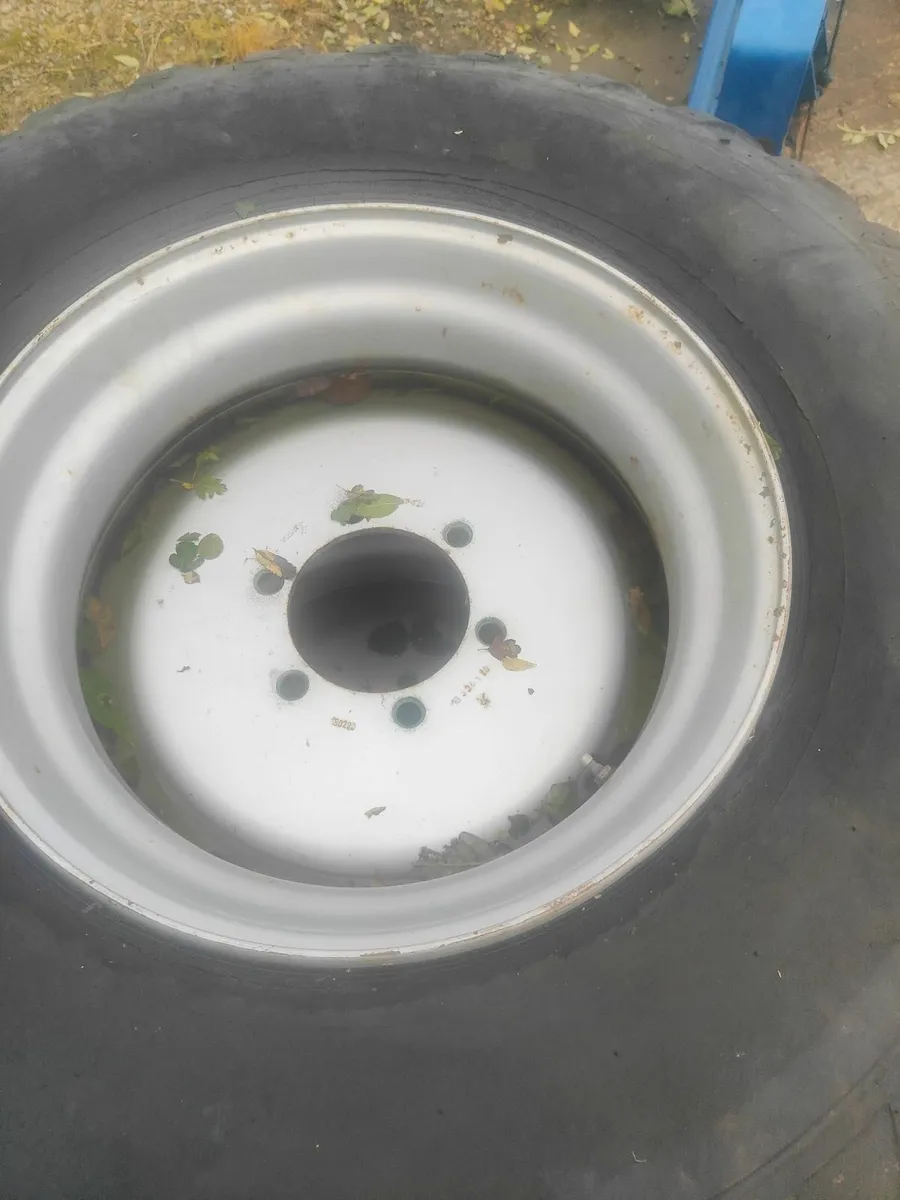 425/65r22.5 wheels - Image 3