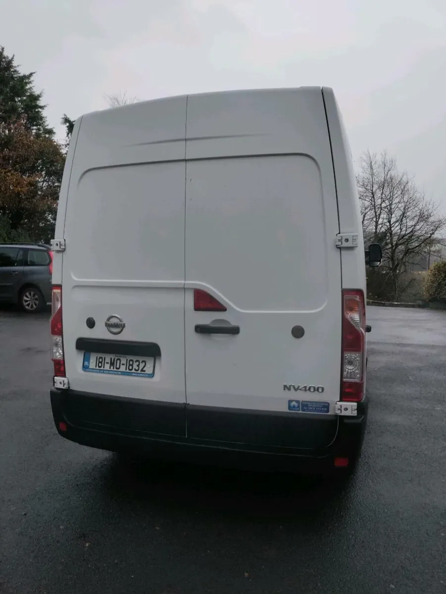 Refrigerated van - Image 4