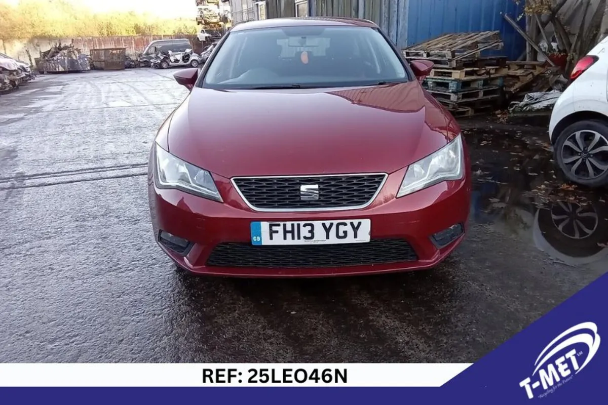 2013 SEAT LEON BREAKING FOR PARTS - Image 1