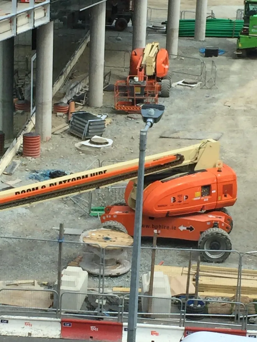 DIESEL BOOM 86FT *SPECIAL OFFER* - Image 3