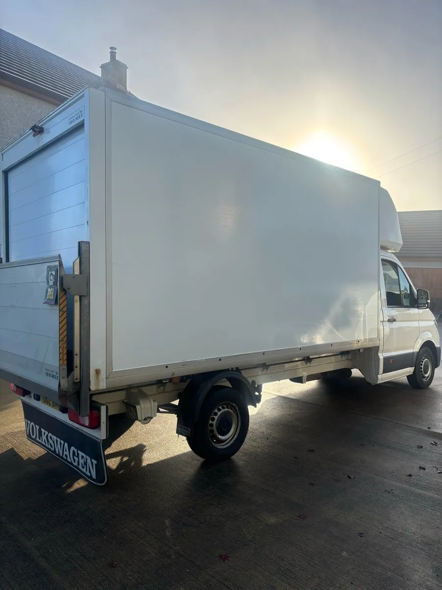 Volkswagen Crafter Box Van - Image 4