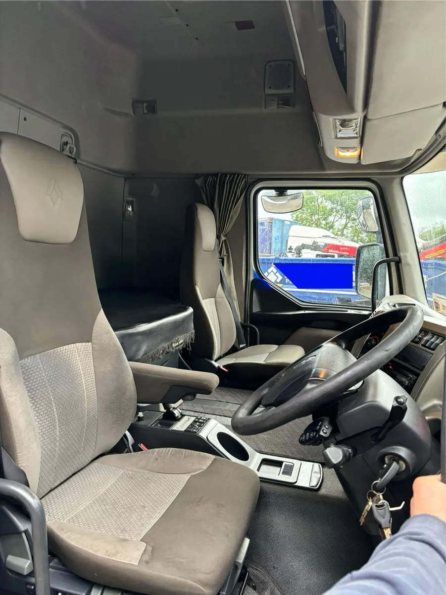 Renault premium - Image 3