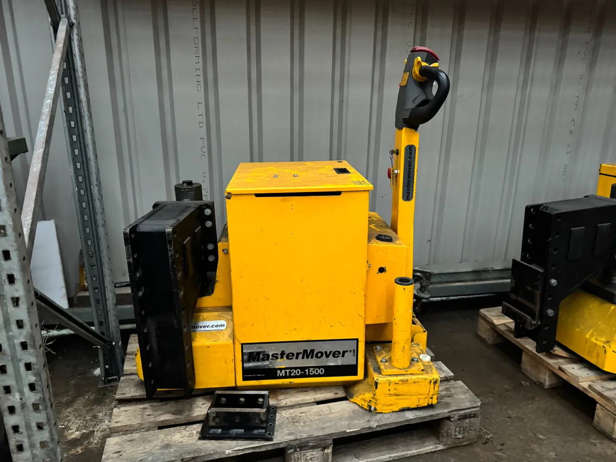 Pair of MasterMover Powered Electric Tugs - Image 2