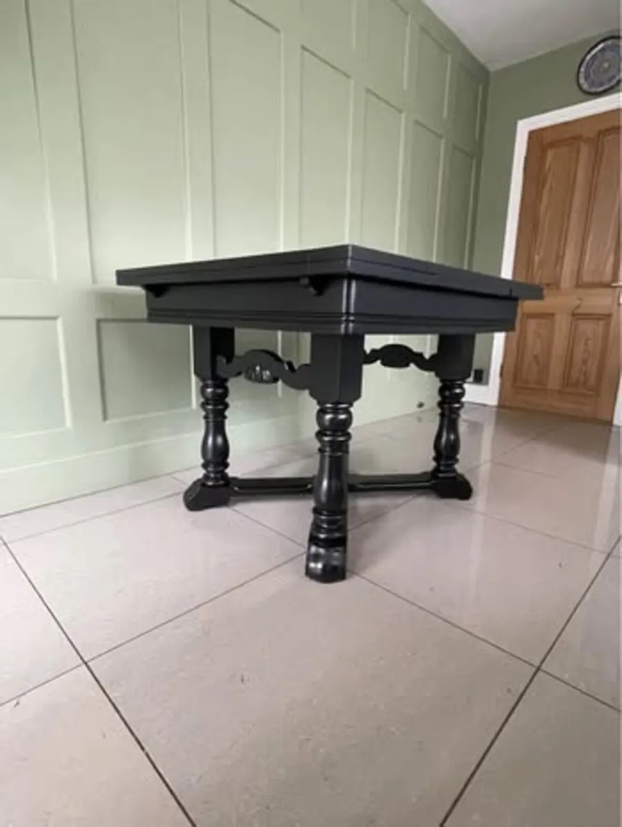 Kitchen Table - Image 4