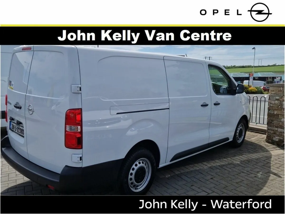 Opel Vivaro  L2H1 1.5 DIESEL - Image 1