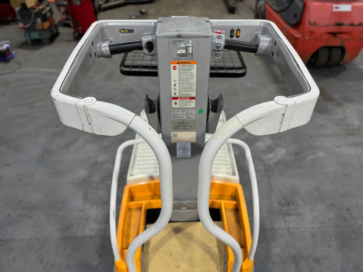 Crown WAV50-118 Personal Access Platforms - Image 2