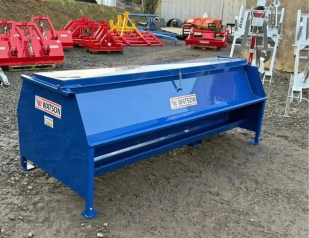 WALTER WATSON AD LIB HOGGET FEEDER - Image 1