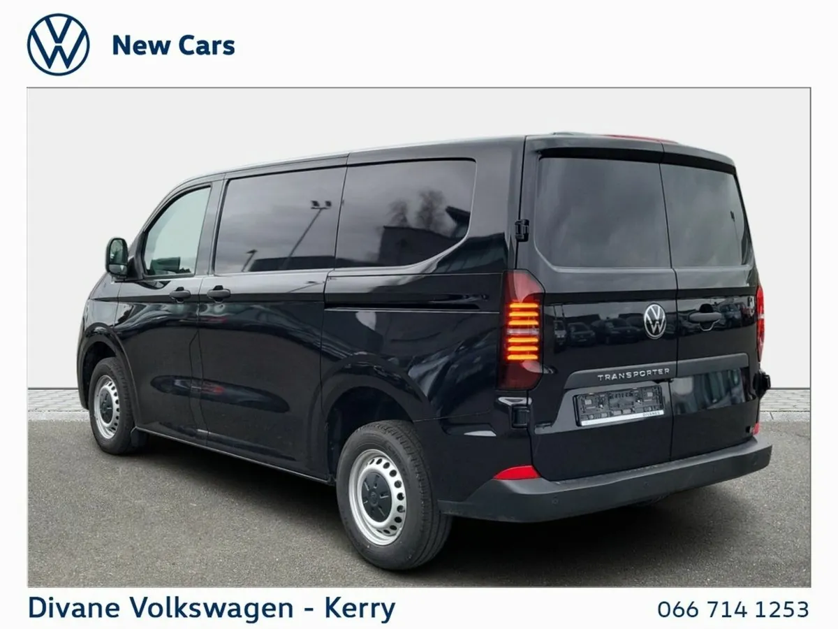 Volkswagen Transporter TRENDLINE SWB 2.0TDI  110BH - Image 4