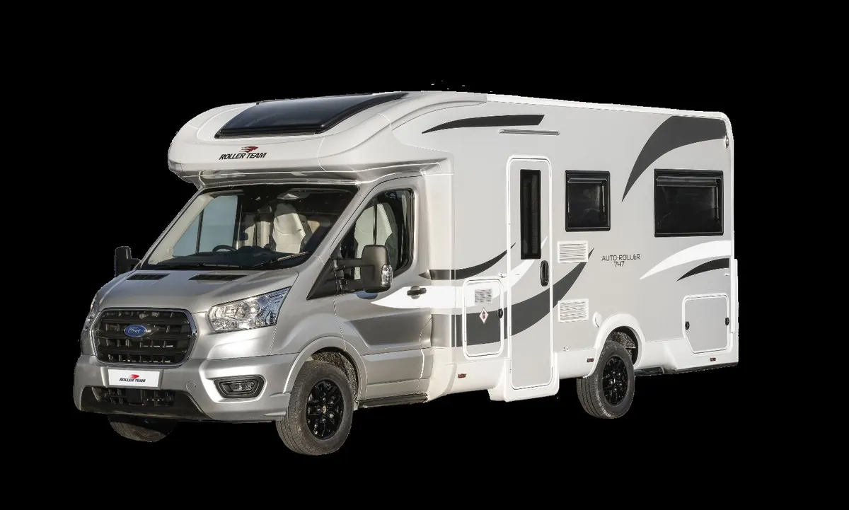 Family Motorhome 6Berth/6Belts  Save £4,860 - Image 1