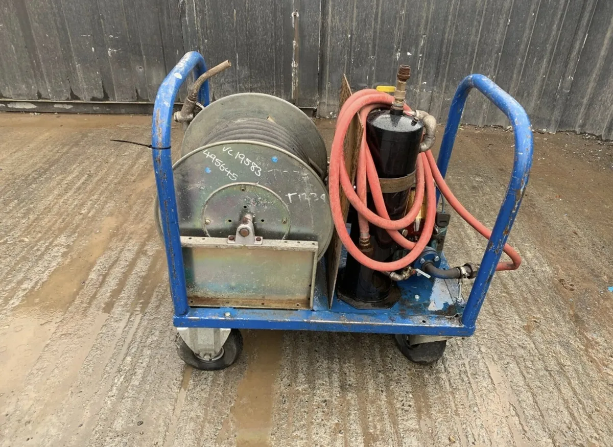 Wheeled Fuel Transfer Pump - Image 2