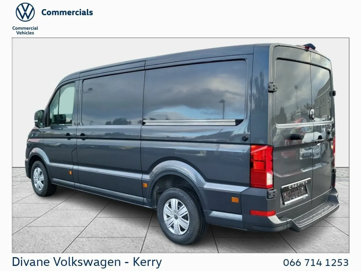 Volkswagen Crafter NEW HIGHLINE MWB 2.0TDI 140BHP - Image 4