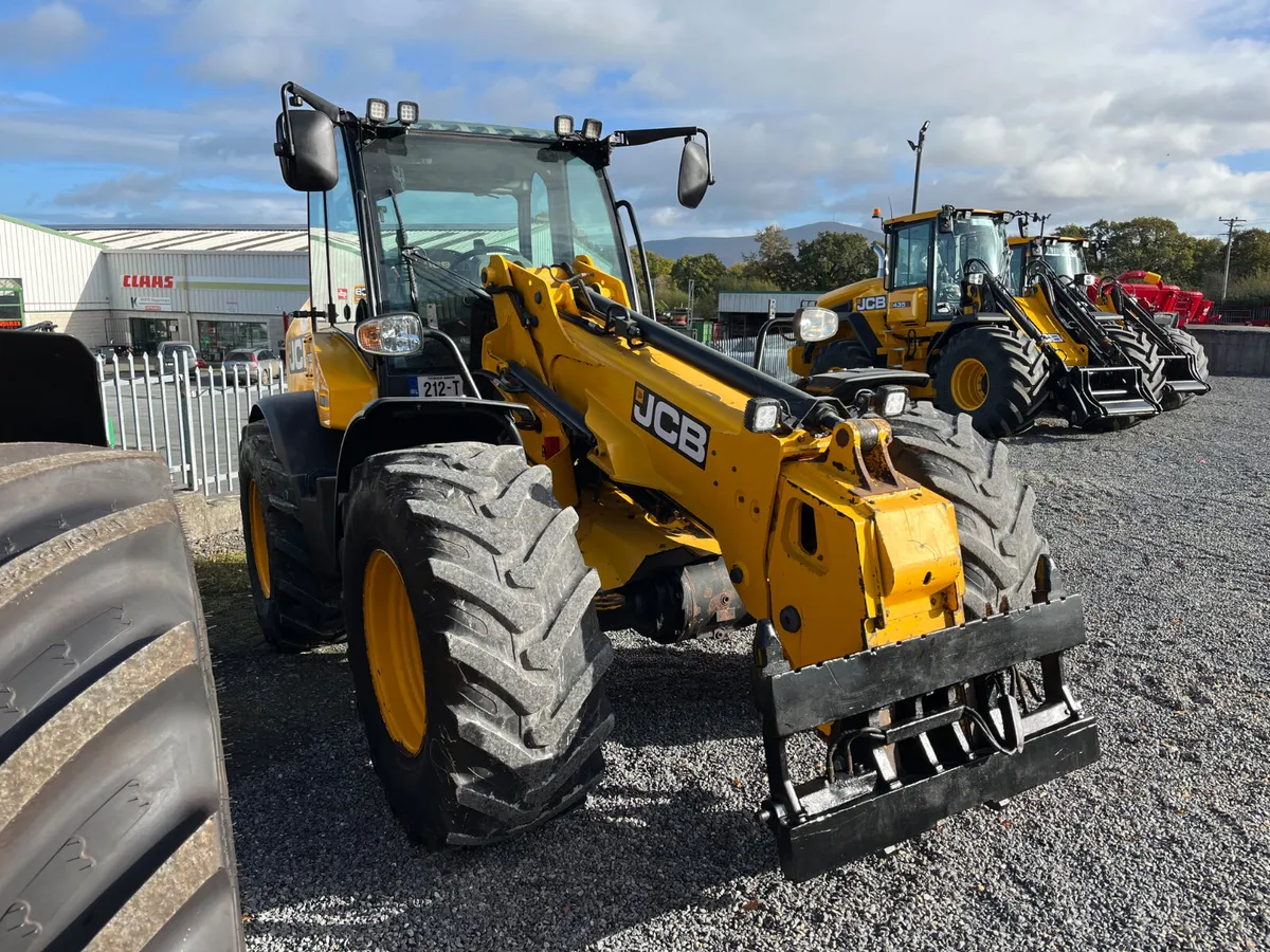 JCB TM 320 - Image 2