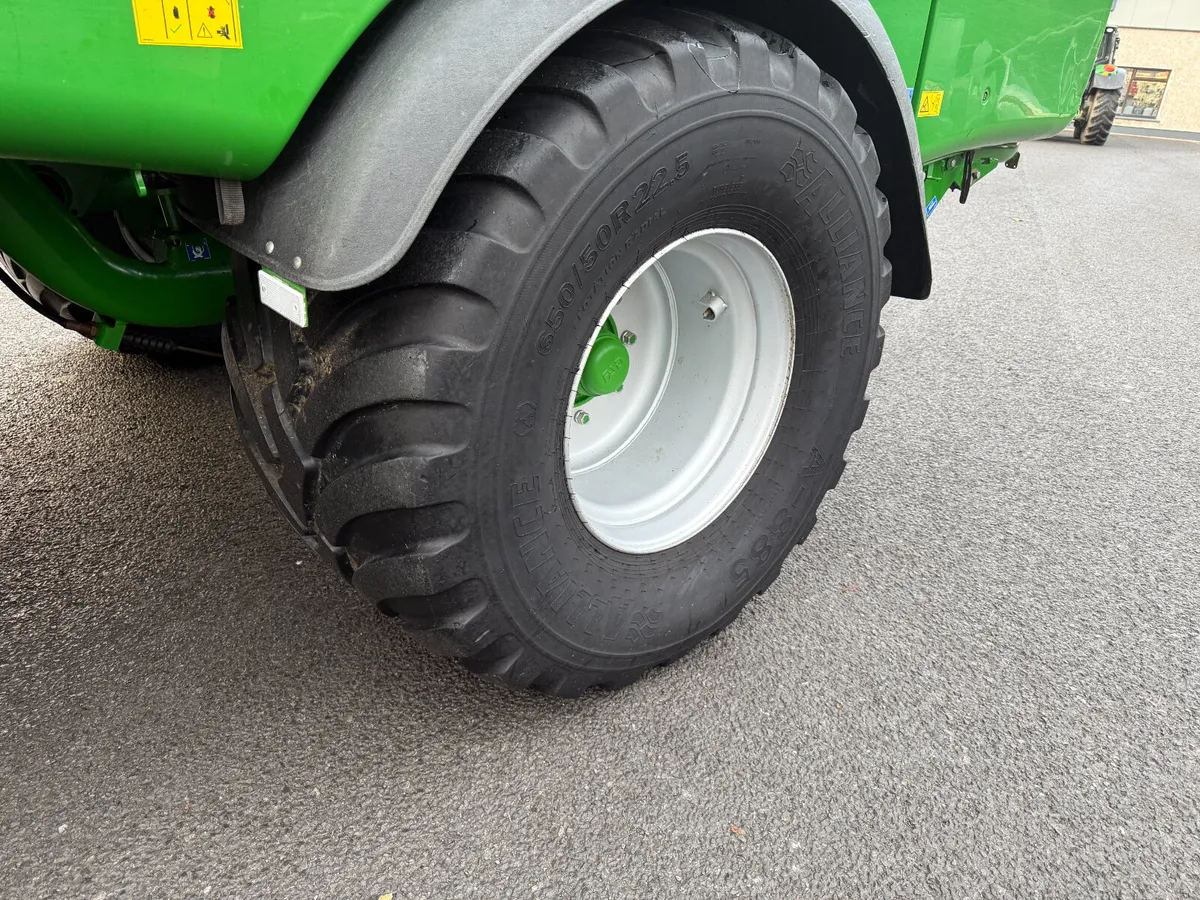 McHale Fusion 3 Plus - Image 2