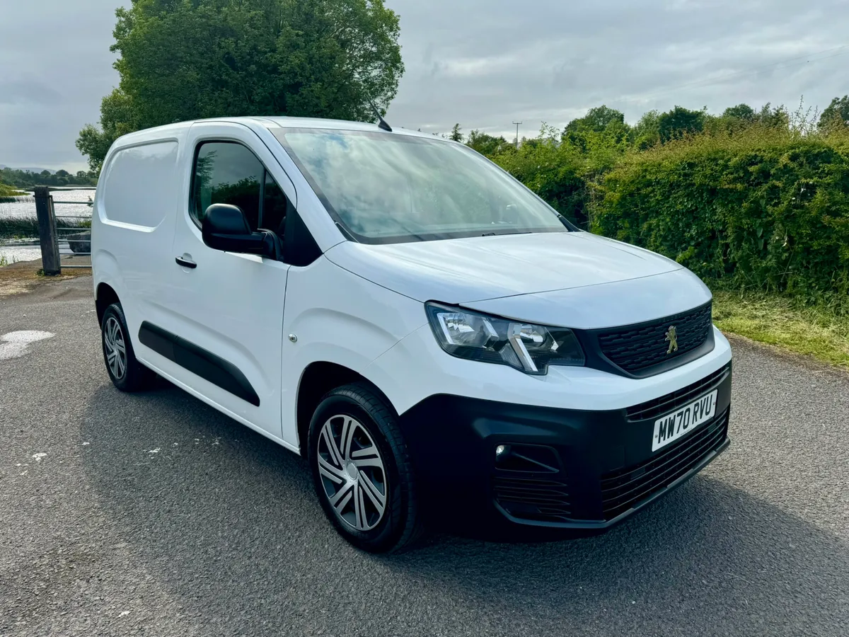 2020 Peugeot Partner Professional 1.5 Breaking - Image 1